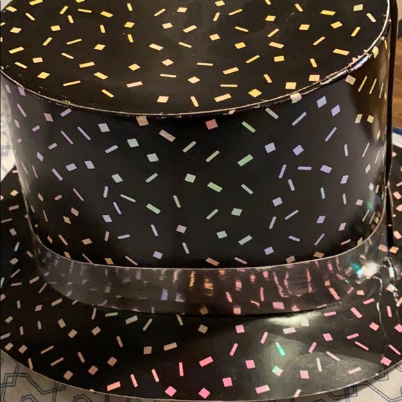 Hello New Years Hat - Picture 16 of 16